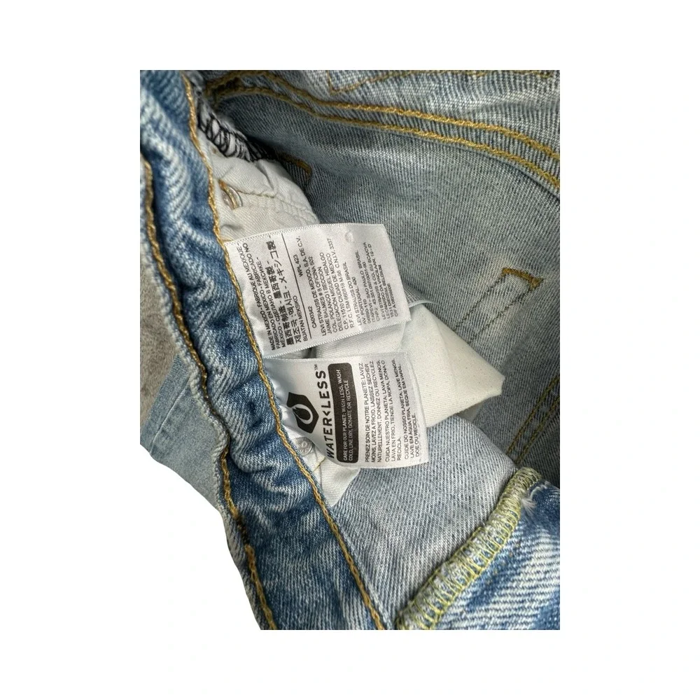 Levis Jeans Mens W29 L32 Blue 511 Slim Fit Light Wash Denim WaterLess Button Fly